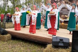14 сентября 2019 года в «Каравай парке» с. Кожевниково                                                         состоялся IV областной «Праздник Хлеба»